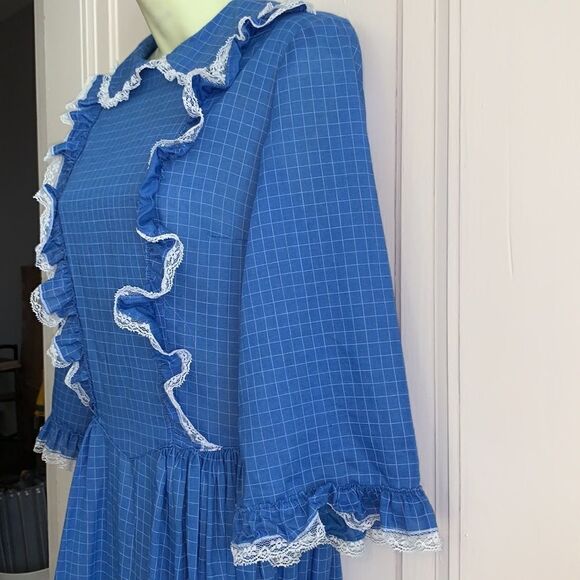 Vtg blue checked handmade Prairie Core dress - Picture 3 of 11